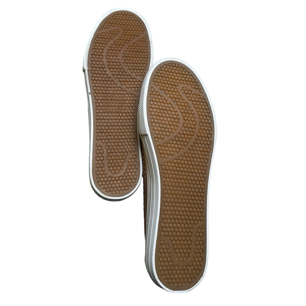 Platform Shoe - Picture 3 of 5